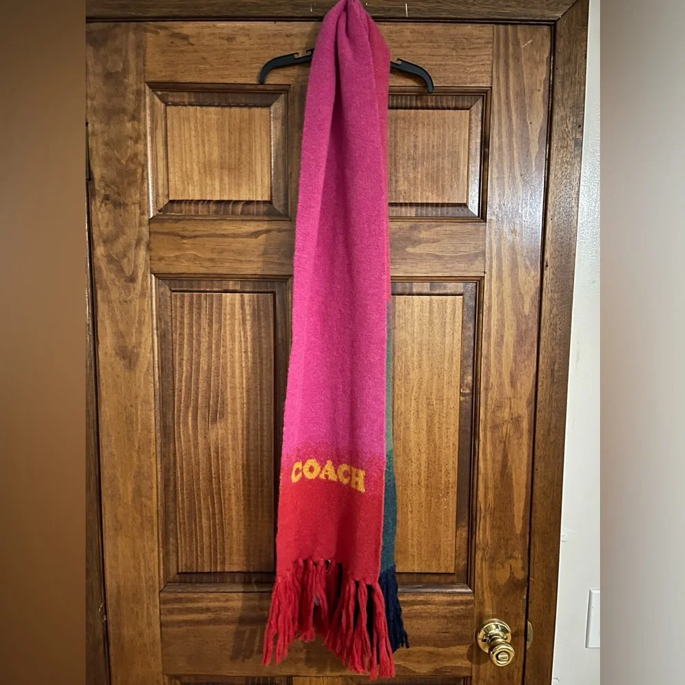 COACH Women's Colorblocked Ombré Knit Scarf- Size:O/S - Picture 8 of 8